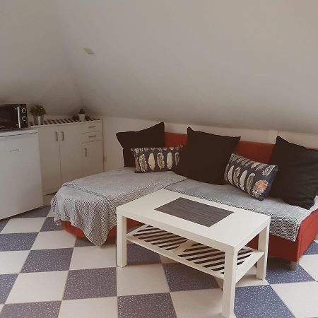 Ruhige Gemuetliche Ferienwohnung In Karlsruhe Daxlanden Fuer Monteure, Pendler, Geschaefsreisen, Wochenendreisen ภายนอก รูปภาพ